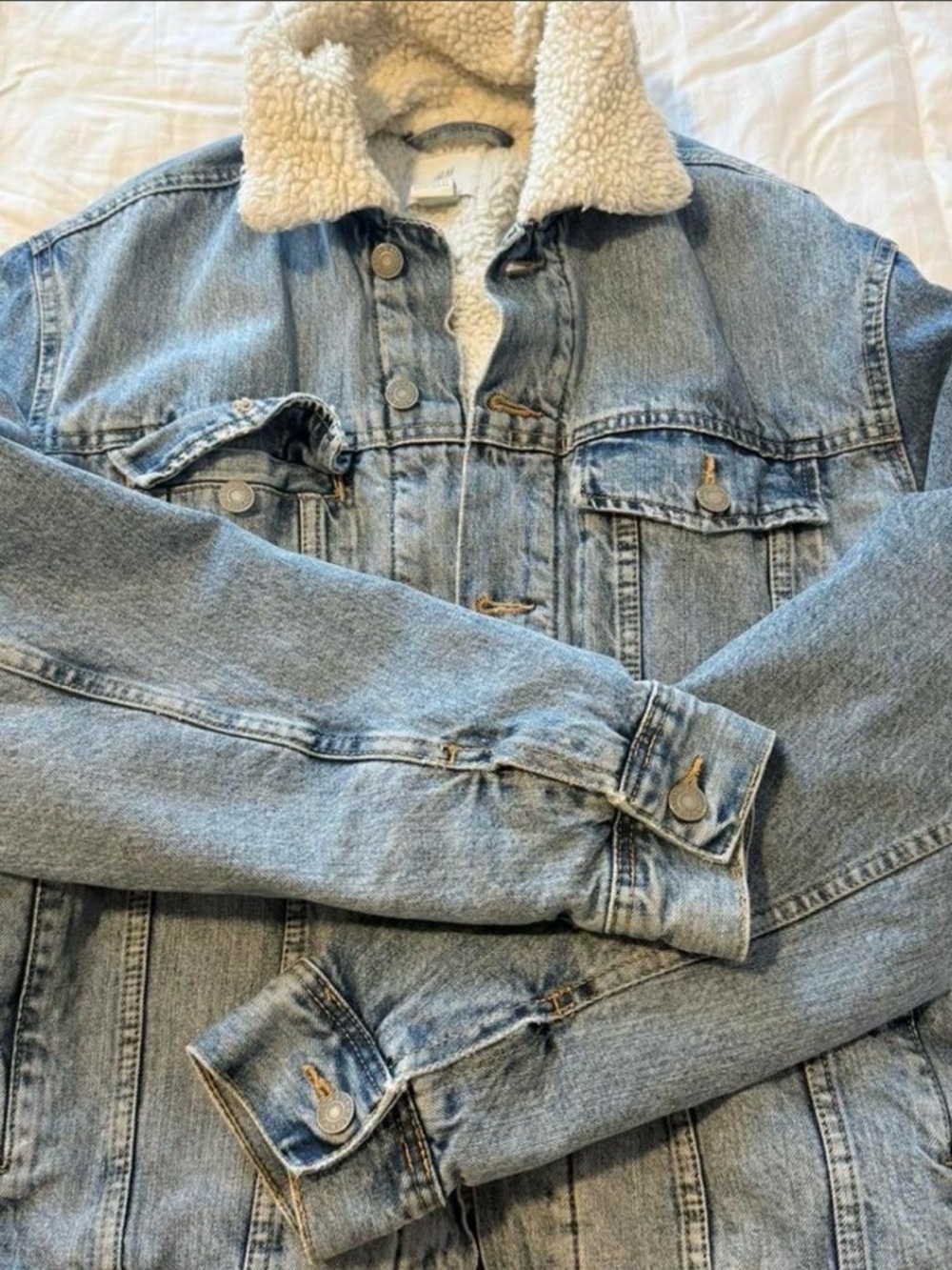 H&M Light Wash Sherpa-Lined Denim Jacket - Blue